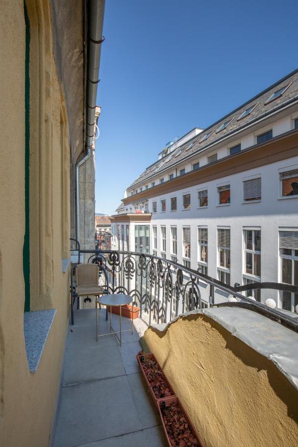 Designer Luxury Home In The Jewish Quarter Budapest Exterior photo